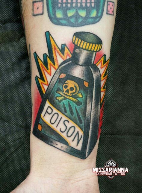 Poison Skinhead Tattoos, Sailor Jerry Tattoo Flash, Poison Bottle, Bottle Tattoo, Creepy Tattoos, Tattoo Care, Tattoo Equipment, Sailor Jerry, American Traditional Tattoo