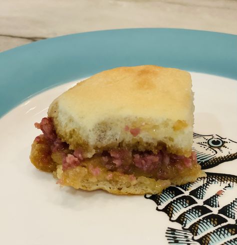 Brown Sugar Ham Biscuits | Booth Parker Style Country Ham Biscuits, Bisquit Recipes, Southern Tailgate, Country Biscuits, Sugar Ham, Ham Rolls, Ham Biscuits, Brown Sugar Ham, Sugar Biscuits