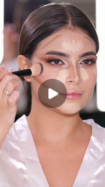 Rival Salon on Instagram: "✨ Get that flawless look with our easy makeup tutorial! 

Watch as we transform everyday beauty into a glam masterpiece. 💄

💫 Whether you’re going for a natural glow or full glam, we’ve got you covered! 🌟 

#MakeupGoals #GlamLook #BeautyTips #MakeupTutorial #RivalSalon #FlawlessFinish #GlowUp #MakeupInspiration #BeautyVibes" Full Coverage Glam Makeup, How To Do Glam Makeup Step By Step, Photoshoot Makeup Tutorial, Easy Makeup Tutorial Natural, Evening Makeup Looks, Gold Glam Makeup, Glam Eye Makeup Tutorial, Flawless Makeup Tutorial, Full Makeup Tutorial