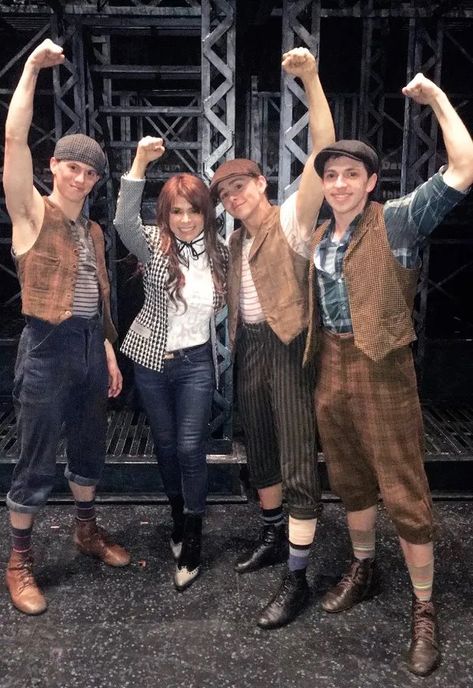 Michael Dameski, Newsies Broadway Cast, Newsies Costume, Newsies Cast, Theatre Jokes, Cute Group Halloween Costumes, Paula Abdul, So You Think You Can Dance, Oversized T Shirt Dress