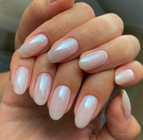 Donat Glaze, Bridal Vibes, Emerald Nails, Pink Chrome Nails, Milky Nails, Graduation Nails, Pearl Nails, Bride Nails, Art Nails