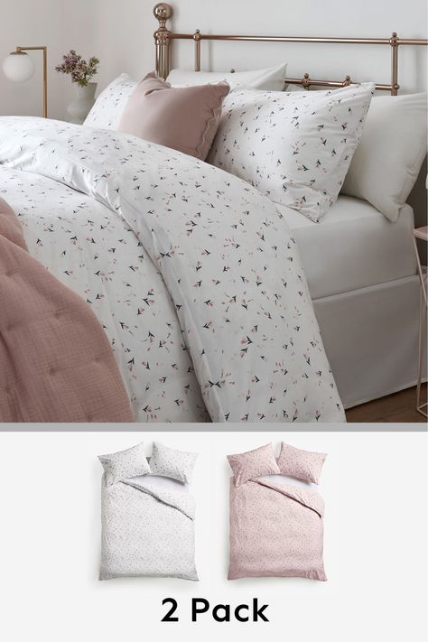 Pink And Grey Cozy Bedroom, Double Bed Duvet Covers, Double Bed Bedding Ideas, Cute Duvet Covers For Teens, Light Pink Bed Set, Spotty Bedding, Ditsy Floral Bedding, Bed Set Up Ideas, Bed Set Up