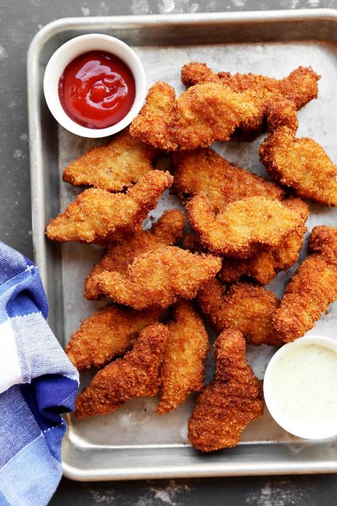 Dino Chicken Nuggets, Dino Nuggets, Foods To Make, Kids Birthday Party Food, Easter Side Dishes, Sheet Pan Recipes, Chicken Nuggets, Food Obsession, Fried Chicken