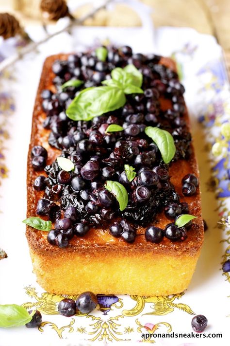 Lemon Polenta Cake with Wild Blueberry Sauce Lemon Polenta, Lemon Polenta Cake, Polenta Cake, Traveling In Italy, Polenta Cakes, Blueberry Sauce, Lemon Recipes, Lemon Cake, Eat Dessert