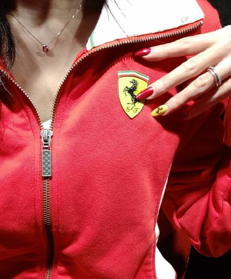 Ferrari Outfit Aesthetic, Ferrari Outfit Women, Nails Theory, Ferrari Aesthetic, F1 Girl, Ferrari Girl, Racing Baby, Forza Ferrari, Ferrari Jacket