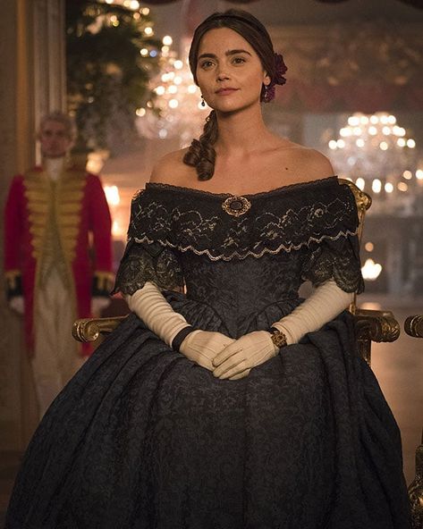 Cosprop on Instagram: “Jenna Coleman in Victoria series 2 (2017) Costume Design by Ros Ebbutt, costume by Cosprop. #victoria #queenvictoria #jennacoleman…” Queen Victoria Series, Victorian Dress Aesthetic, Victoria Costume, Black Victorian Dress, Victoria Series, Frock And Frill, Royalty Aesthetic, Style Royal, Period Dress