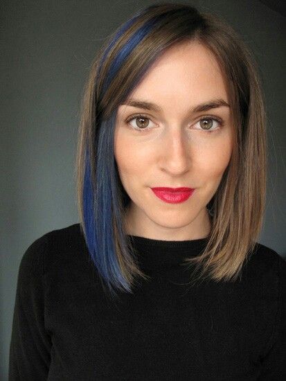 Annamarie tendler - Long bob haircut Split Dye Hair Ideas, Dye Hair Ideas, Blue Hair Streaks, Split Dye Hair, Blue Brown Hair, Highlights Silver, Blue Hair Highlights, Split Dye, Highlight Ideas