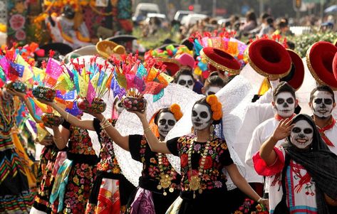 Day of the Dead: Four things you may not know about the celebration | The Independent Book Of Life Costume, Festival Makeup Glitter, Mexican Holiday, Sugar Skull Makeup, Skull Makeup, Party City, Book Of Life, Dia De Muertos, Day Of The Dead