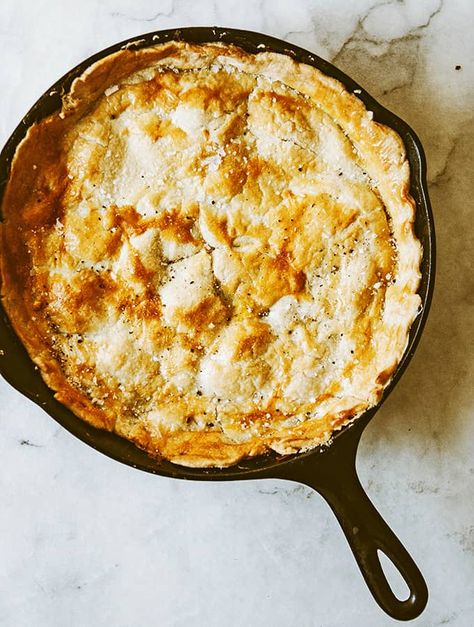 One Pan Lemon Chicken Pot Pie, Lemon Chicken Pot Pie, Unusual Dessert Recipes, Skillet Pot Pie, Skillet Pie, Unusual Dessert, Baked Lemon Chicken, Making Chicken, Vegetarian Mains