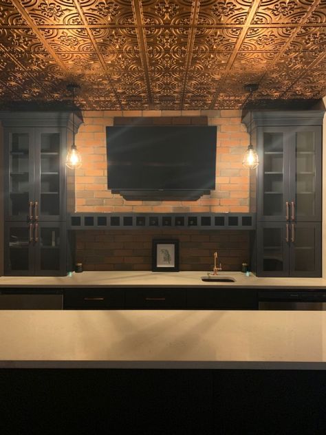 Home Speakeasy Bar Rustic, Speakeasy Rec Room, Home Speakeasy Bar Diy, Gatsby Basement, Small Basement Speakeasy, Speakeasy Fireplace, Speakeasy Style Basement, Basement Bar Lounge Ideas, Speakeasy Kitchen Ideas