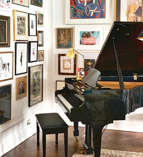 Piano Room Design, Grand Piano Living Room, Grand Piano Room, Piano Room Decor, Piano Living Rooms, Piano Decor, Chicago Apartment, Downtown Apartment, Apartment Makeover