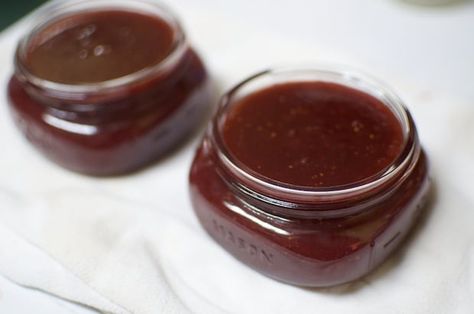 Strawberry Caramel Sauce Strawberry Caramel, Preserving Recipes, Caramel Pears, Summer Flavors, Canning Ideas, Strawberry Season, Homemade Caramel Sauce, Canned Goods, Pear Recipes