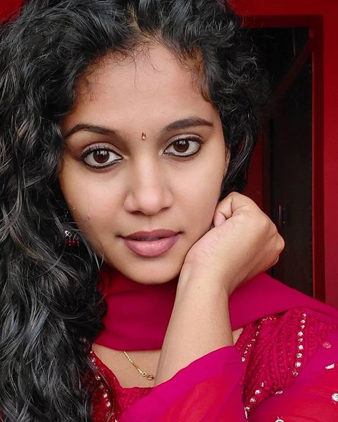 Ponnu Ash, Wamiqa Gabbi, Face Beauty, Charlie Chaplin, Beautiful Lips, Beautiful Smile Women, Colorful Wallpaper, Beautiful Smile