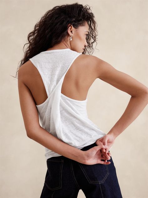 We cut this relaxed tank with a twisted racerback detail, crafted from a luxurious, linen jersey that stays cool and fresh, even in heat and humidity.
Relaxed fit.
Crew neck.
Twisted racerback detail.
Straight hem.
#450180 Woman Vest, Vest White, Summer Clothing, Wedding Guest Dress Summer, Swimsuit Shops, Swimwear Cover Ups, Luxury Linen, Swimwear Cover, Black Shirt Dress