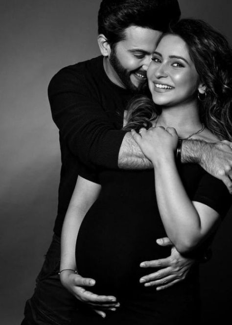 Vinny Arora and her darling hubby, Dheeraj Dhoopar are on cloud nine to embrace parenthood within 6 years of their marriage. Like every other mumma-papa, the lovebirds are leaving no stone unturned to take good care of their little munchkin. Being protective of their kid, Vinny and Dheeraj have not revealed his name or face to the media. However, this time, she shared a sneak peek of her toddler sleeping peacefully around his pet dog, Oreo, and it's too cute to be missed!    For those wh Vinny Arora, Sleeping Peacefully, Dheeraj Dhoopar, New Mommy, On Cloud Nine, Toddler Sleep, Sleep Problems, Pregnancy Shoot, Memorable Moments