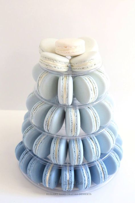 Gateau Baby Shower Garcon, Gender Reveal Party Food, Kue Macaroon, Gateau Baby Shower, Macaron Tower, Idee Babyshower, Boy Baby Shower Ideas, Baby Shower Tags, Shower Inspiration