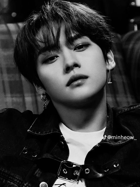 Lee Know Serious, Lee Know Stray Kids, Black N White, Lee Min, Lee Min Ho, Lee Know, Stray Kids, Wattpad, Black And White