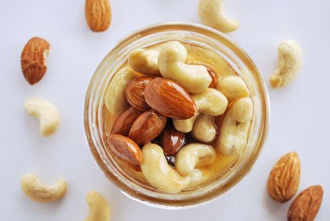 Nuts in Honey Whole Food Desserts, Food Gluten Free, Vegetarian Gifts, Vegan Holiday Recipes, Healthy Holiday Recipes, Vegan Holidays, Healthy Holidays, Vegetarian Paleo, Healthy Gluten Free