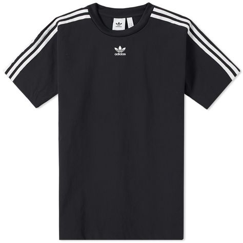 ADIDAS ORIGINALS . #adidasoriginals #cloth # Silk Wedding Dress Simple, Camisa Adidas, 3d Shirts, Under Armour Outfits, Sporty Street Style, Adidas Sweats, Tee Shirt Fashion, Lazy Outfits, Adidas Outfit