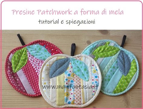 come cucire le presine patchwork a forma di mela con ritagli di stoffa, un progetto semplice di cucito creativo da fare con gli avanzi di tessuto. Patchwork Tutorial, Applique Tutorial, Bag Patterns To Sew, Mug Rug, Mug Rugs, Baby Knitting Patterns, Fabric Scraps, Patchwork Quilts, Sewing Tutorials