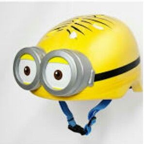 Minion Minion Bike, Sport Bike Helmets, Minion Photos, Bike Parade, Airbrushed Helmets, Minion Toy, Spiderman Gifts, Helmet Concept, Motorcycle Magazine