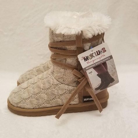 Brand New Without The Original Box Women's Size 7.0 Faux Fur Through Whole Boot Boot Stands 8" High As Pictured Water Resistant Please See All Attached Pictures For Any Additional Details Muk Luks Boots, Fleece Boots, Boot Stand, Pretty Shoes Sneakers, Shoe Inspo, Girly Shoes, Aesthetic Shoes, Swag Shoes, Fur Boots