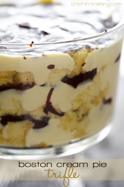 Boston Cream Pie Trifle, Boston Cream Pie Cake, Oreo Trifle, Boston Cream Pie Recipe, Trifle Recipes Easy, Easy Trifle, Trifle Bowl Recipes, Trifle Dessert Recipes, Chocolate Pudding Cake