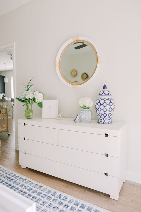 Bedroom Refresh with Annie Selke – Sarah Weisbrod Blue And White College Bedroom, Blue And White Apartment, Annie Selke Bedroom, Post Grad Apartment, Bunker Room, Serena And Lily Hughes Bed, Coastal Grandaughter Bed Room, Serena And Lily Driftway Nightstand, La Bedroom