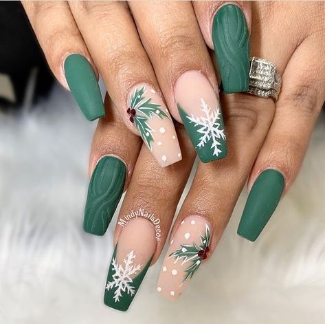 2024 Nails, Winter Nails Acrylic, Christmas Gel Nails, Christmas Nails Acrylic, Dec 25, Xmas Nails, Christmas Nail, Fancy Nails, Short Acrylic Nails