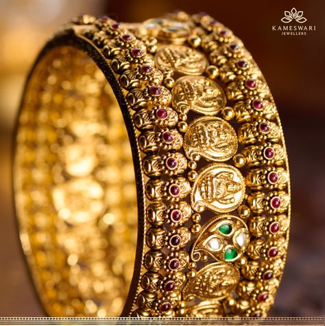 Nakshi Bangles Gold, Bhima Jewellers, Elephant Bangle, Gold Bangles Indian, Antique Gold Jewelry Indian, Gold Earrings Models, Gold Bangle Set, Fancy Jewelry Necklace, Modern Gold Jewelry