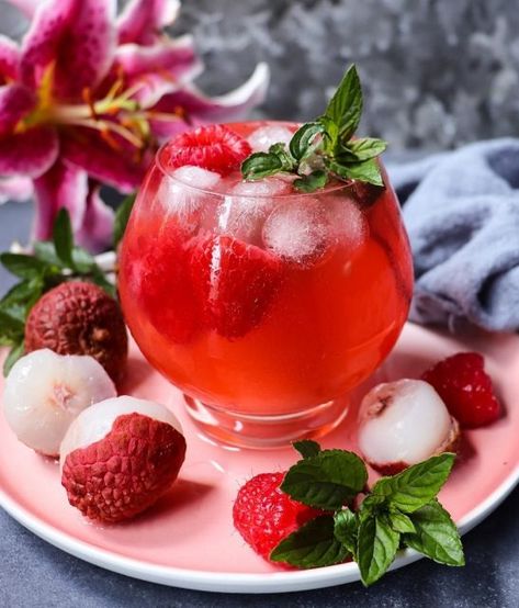 Ispahan Sangria is a luscious and fresh cocktail made with rosé, and and infused with lychees, raspberries, and rose liquor. Lychee Sangria, Sardine Pasta, Romantic Cocktails, Lychee Juice, Rose Sangria, Cranberry Cream Cheese, Pretty Cocktails, Smoked Cheese, Sangria Recipes