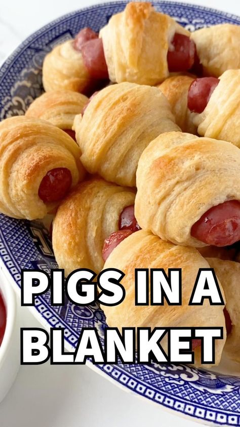 Simple Snacks For Party Appetizers, Crescent Roll Little Smokies, Pig In Blanket Crescent Rolls, How To Make Pigs In A Blanket, Smokies Wrapped In Crescent Rolls, Appetizer Recipes For Kids, Pigs In A Blanket Crescent Rolls, Lil Smokies Crescent Rolls, Little Smokies Crescent Rolls