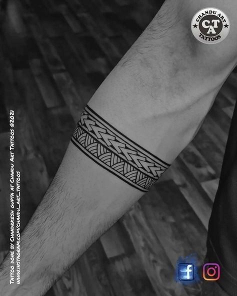 Celtic Band Tattoo, Tattoos Pulseras, Leg Band Tattoos, Wrist Band Tattoo, Band Tattoos For Men, Designer Painting, Tiki Tattoo, Tattoo Band, Band Tattoos