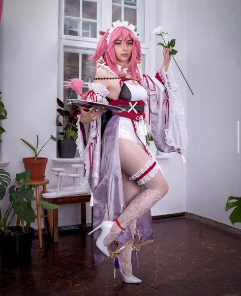 Maid Photoshoot, Yae Miko Cosplay, Group Photoshoot, Yae Miko, Maid Service, At The Airport, Confidence Boost, My Photos, Cant Wait