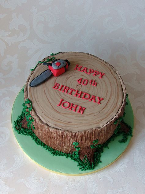 chainsaw cake Chainsaw Cake Ideas, Chainsaw Birthday Cake, Chainsaw Cake, Stump Cake, Tree Stump Cake, Dad Birthday Cakes, Log Cake, Tool Cake, Tree Cakes