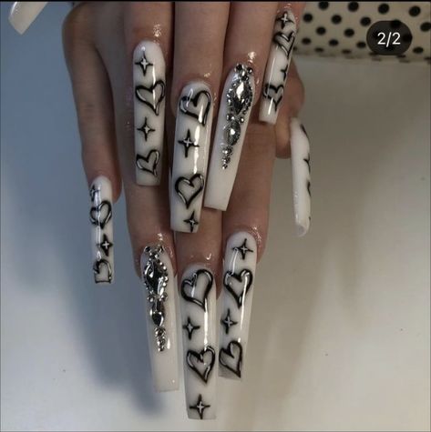 Long Acrylic Nails Grunge, Cute White And Black Nails, G59 Nails Acrylic, Chicana Nails Designs, Chicano Nails Designs, Super Long Acrylic Nails, Lowrider Nails, Chola Nails Designs, Skater Nails