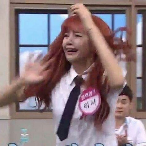 La asustada :v Tari Hip Hop, Blackpink Meme, Memes Blackpink, Blackpink Memes, Kpop Meme, Funny Kpop Memes, Blackpink Funny, Memes Kpop, Meme Faces