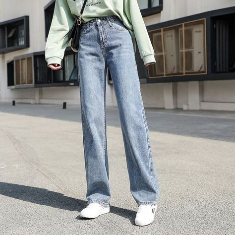 Jeans Outfit Korean, Blue Straight Pants, Loose Jeans Outfit, Oversized Overalls, Straight Jeans Outfit, Straight Leg Jeans Outfits, Ladies Pants, Outfit Korean, Jeans High Waist