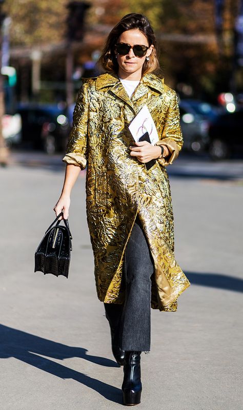 Brocade Coat, Fashion Week Dresses, Mira Duma, Brocade Jacket, Cloth Coat, Miroslava Duma, Gold Brocade, Style Jeans, Street Style Chic