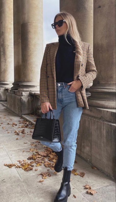 Chic Fall Outfits, Outfit Ideas For Midsize, Outfit Ideas For Midsize Women, Midsize Women, Plaid Blazer Outfit, Chic Fall Outfit, Blazer Outfits Casual, Blazer Outfits For Women, Looks Country