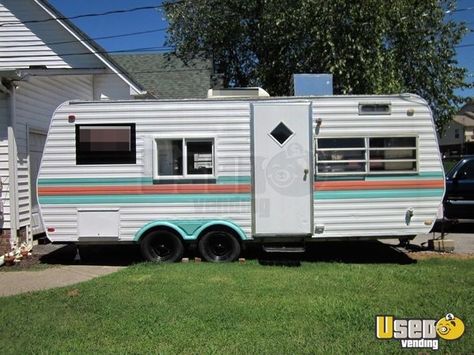 Travel Trailer Food Truck, Camper Converted To Food Truck, Food Trailer For Sale, Shasta Camper, Airstream Travel Trailers, Food Trailers, Airstream Campers, Mobile Kitchen, Vintage Airstream