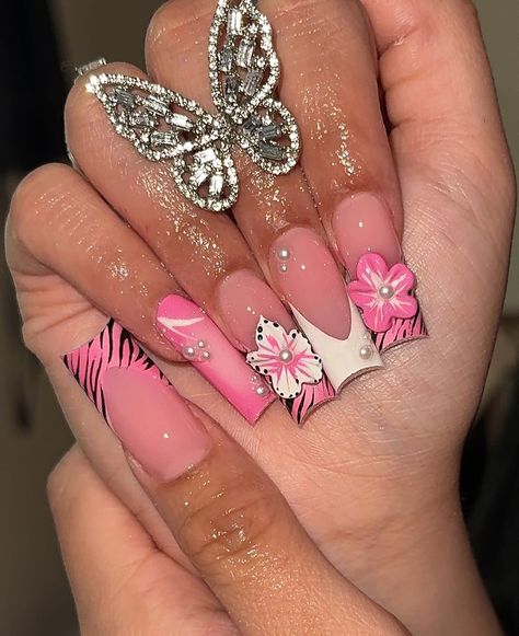 Bday Nails Ideas, Fye Nails, Bday Nails, Hello Nails, Duck Nails, Pink Drink, Fancy Nails Designs, Drip Nails, Colored Acrylic Nails