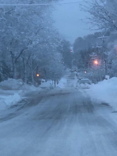 Five Total Strangers Book Aesthetic, Before Storm Aesthetic, Snow Storm Aesthetic, Small Town Snow Aesthetic, Lighting Aesthetic Storm, Scary Snow Aesthetic, Snow Night, After The Storm, Weather Seasons