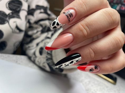 Cruella Nails 101 Dalmatians, Cruela Nails, Cruelly Deville Nails, Cruella Inspired Nails, Cruella Deville Nail Art, Cruella Nail Art, Cruella Deville Nails, Cruella Nails, Tv Nails