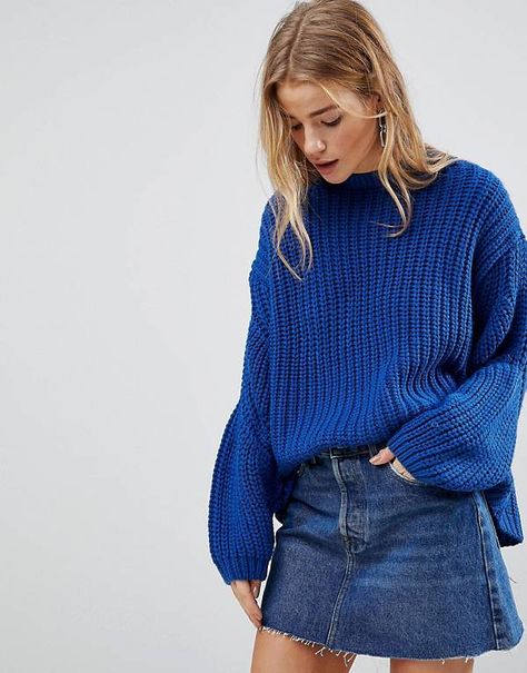 Bershka Cobalt Knitted Jumper Cobalt Blue Outfit, Cobalt Sweater, Blue Top Outfit, Bright Winter Outfits, Blue Sweater Outfit, Dress With Kimono, Knit Sweater Outfit, Wrap Front Dress, Pullover Mode