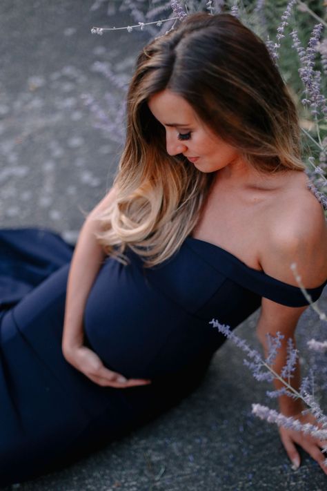 Maternity Photography Of Mom, Maternity Pictures For Single Moms, Single Mother Maternity Photography, Maternity Pictures Sitting Down, Maternity Pictures Individual, Pregnant Belly Photoshoot, Maternity Poses Just Mom, Maternity Photoshoot Poses Indoor, Maternity Photography Mother Only