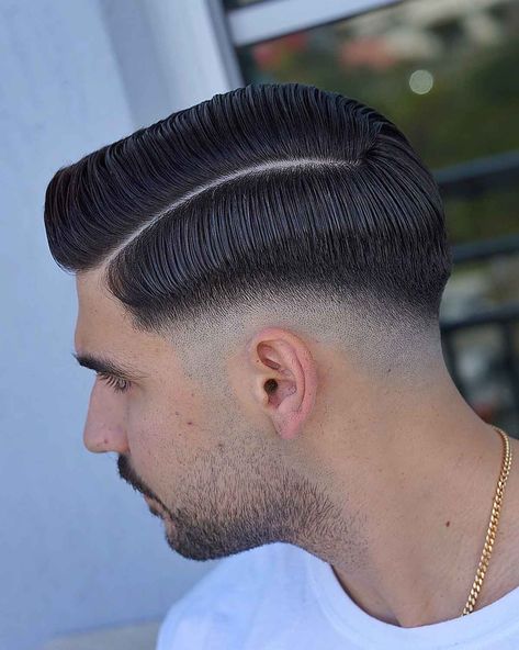 Side Part Short Hair, Side Part Hairstyles Men, Side Part Fade, Haircut Style For Men, Side Part Haircuts, Side Part Men, Haircut Pompadour, Hard Part Haircut, Barber Cut