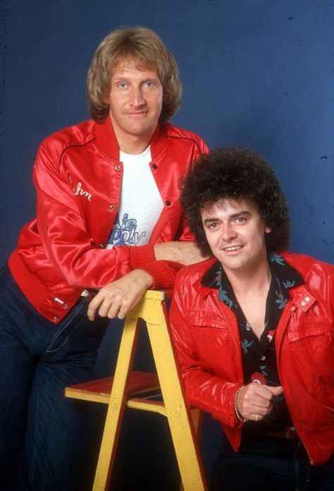 Air Supply Band, Heart Shaped Candy, Romantic Music, Jesus Christ Superstar, Oldies Music, Band Wallpapers, Air Supply, Music Photo, Mom And Sister