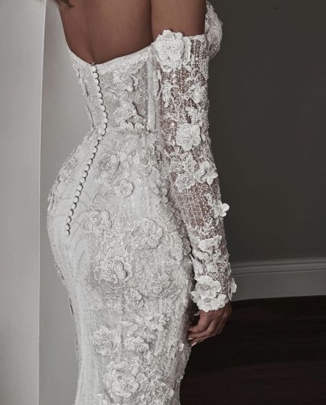 Blanche Bridal, Luxe Wedding Dress, Wedding Dresses Ideas, Wedding Dresses Whimsical, Unique Wedding Dresses, Bridal Studio, Formal Dresses With Sleeves, Wedding Dress Lace, Princess Wedding Dress