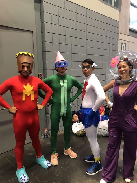 Spongebob Superhero Costumes, Sponge Bob Characters Costumes, Spongebob Costume Ideas, Spongebob Superhero, Spongebob Rave, Spongebob Cosplay, Spongebob Costumes, Spongebob Outfit, Spongebob Halloween